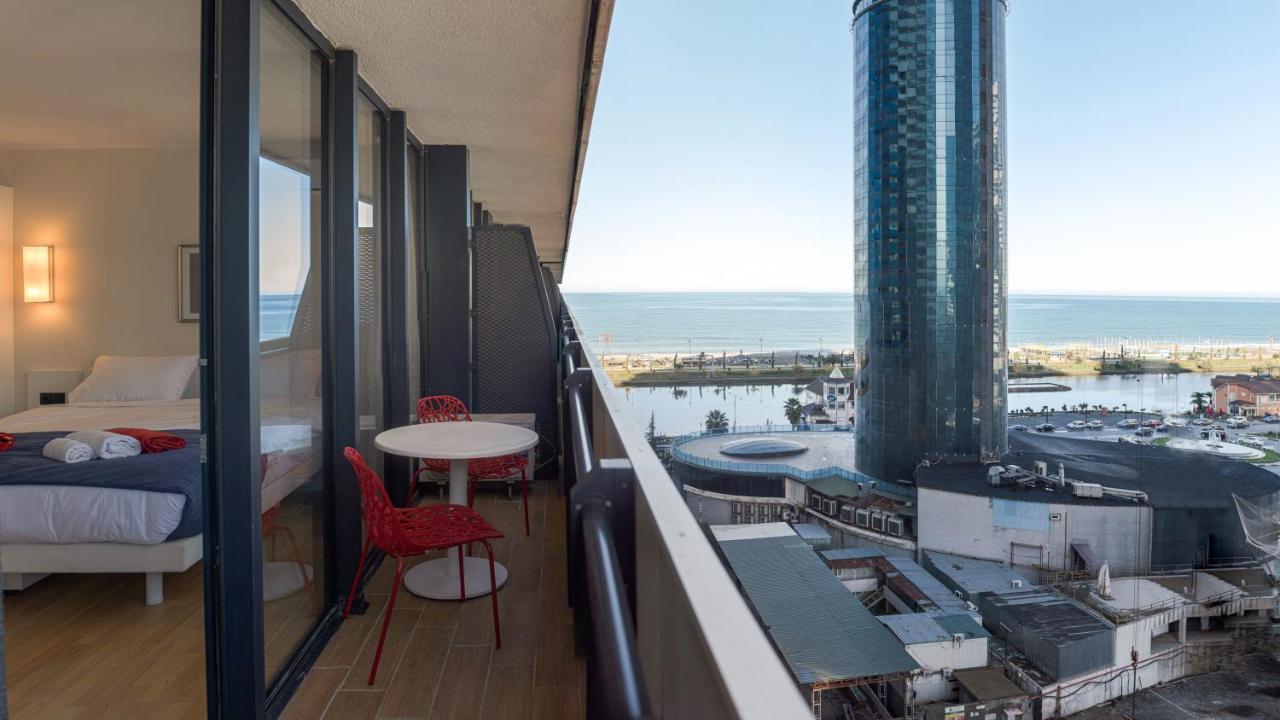 באטומי Orbi City Aparthotel מראה חיצוני תמונה