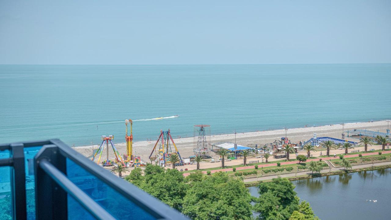 באטומי Orbi City Aparthotel מראה חיצוני תמונה