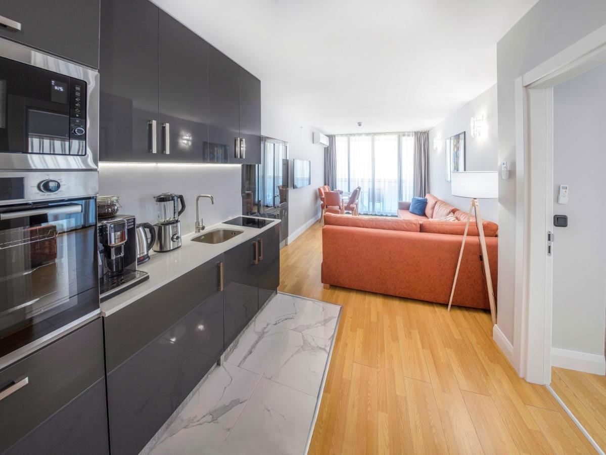 באטומי Orbi City Aparthotel מראה חיצוני תמונה