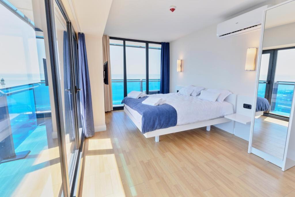 באטומי Orbi City Aparthotel מראה חיצוני תמונה