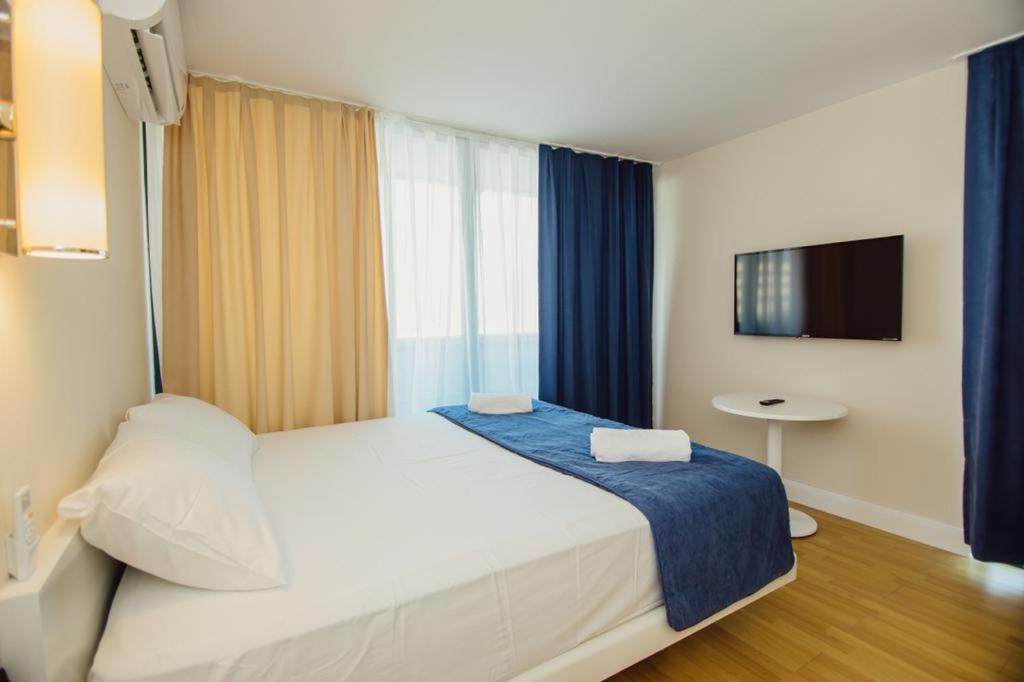 באטומי Orbi City Aparthotel מראה חיצוני תמונה