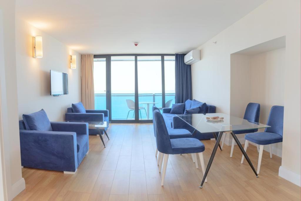 באטומי Orbi City Aparthotel מראה חיצוני תמונה